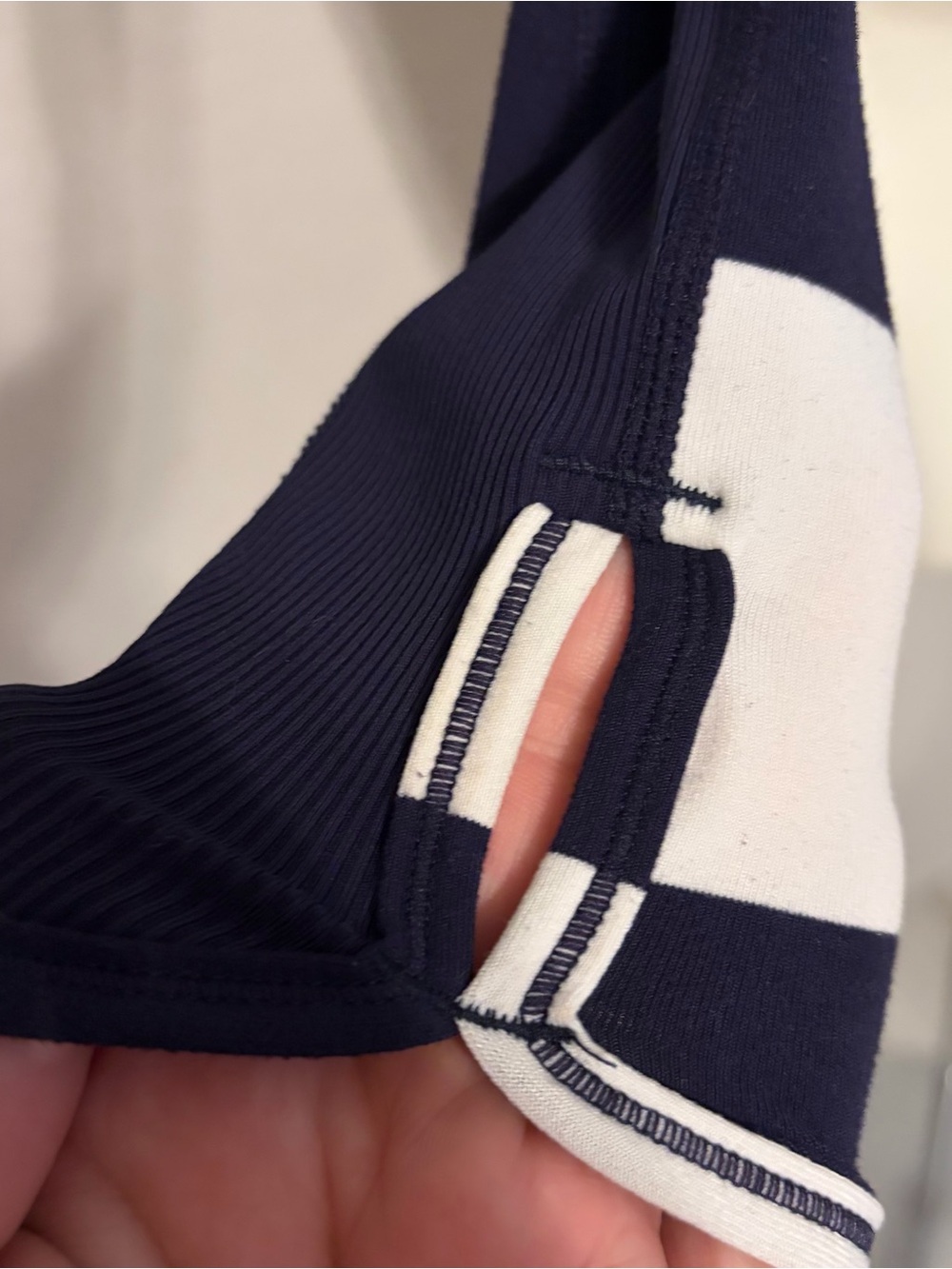 Size 4 lululemon athletica Striped 1/4-Zip Long Sleeve Reversible Top - Picture 4 of 8